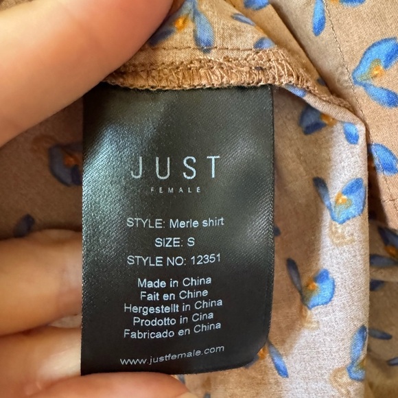 Just Female | Tan Merle Shirt with Blue Floral Khaki Floral Button Down - Picture 5 of 9